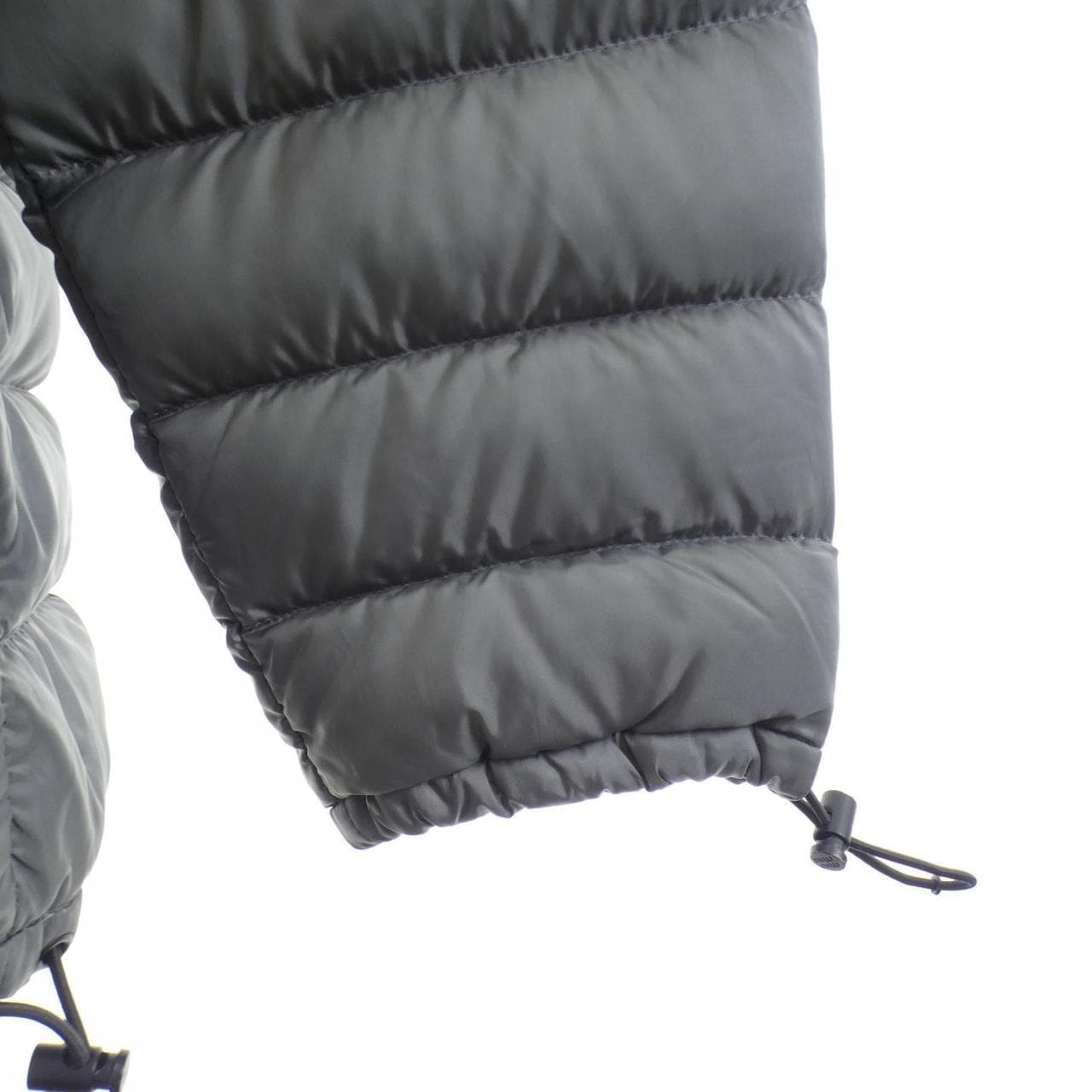 ミュウミュウ MIU MIU MIU MIU ロゴ ML1347 SOOO 1754 ダウンジャケット