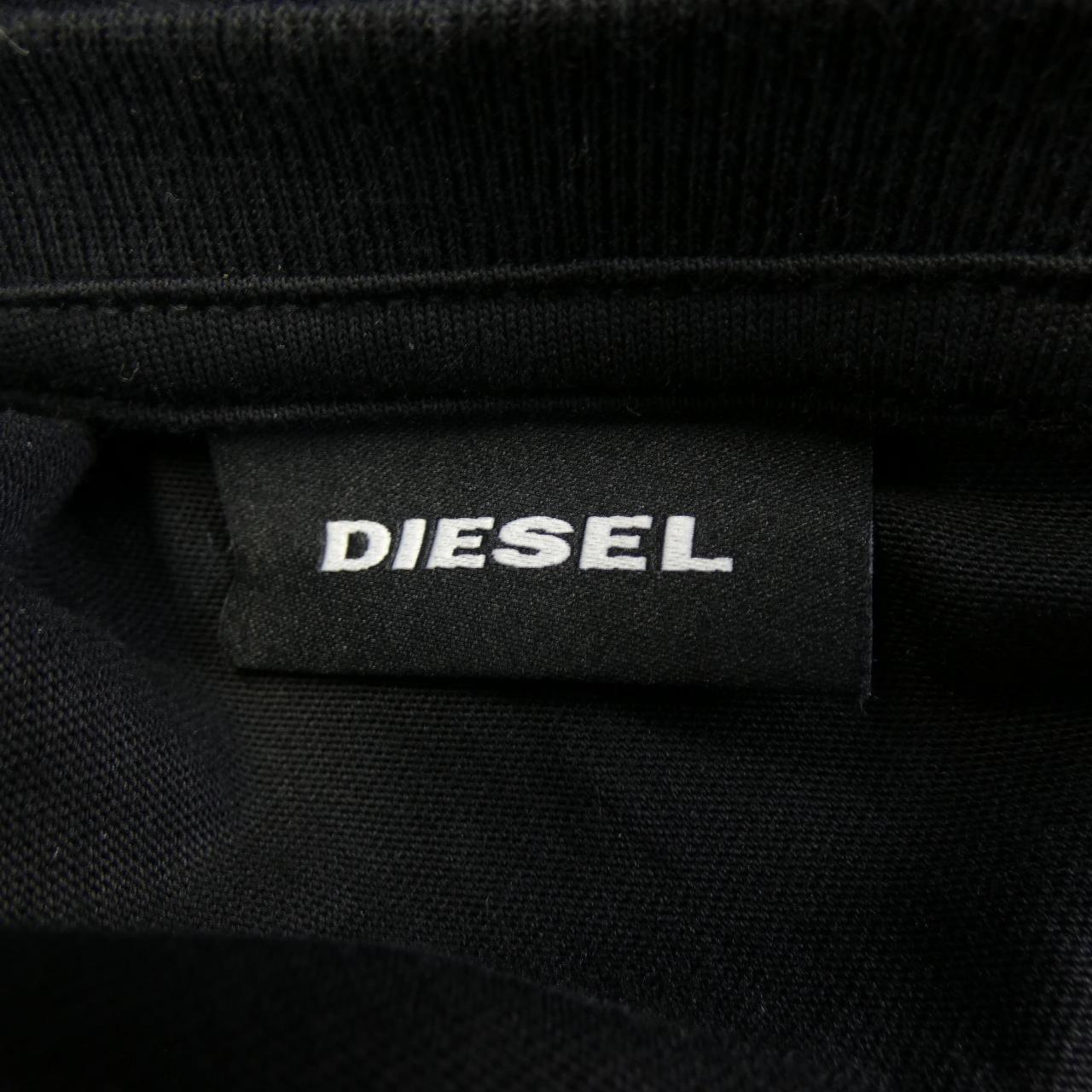 ディーゼル DIESEL Tシャツ