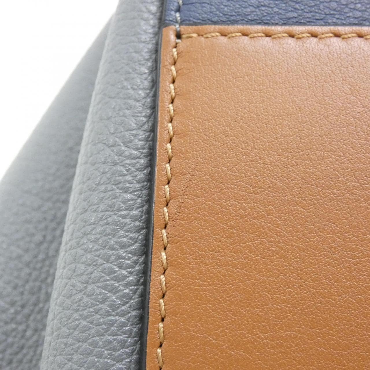 Loewe Hammock 387 12PS35 单肩包