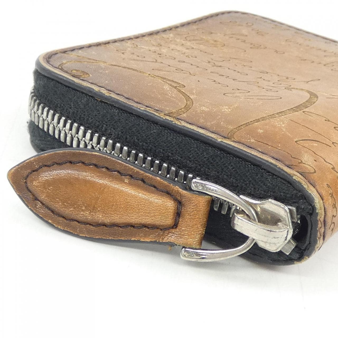 ベルルッティ Berluti ワパスクリットレザージップ付き COIN CASE