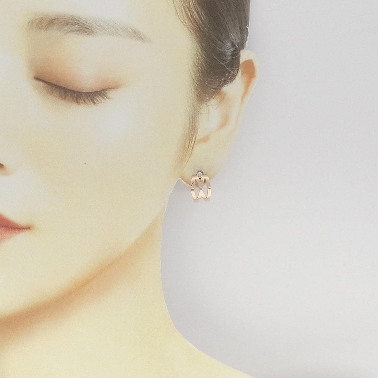 MIKIMOTO Diamond Earrings 0.04CT