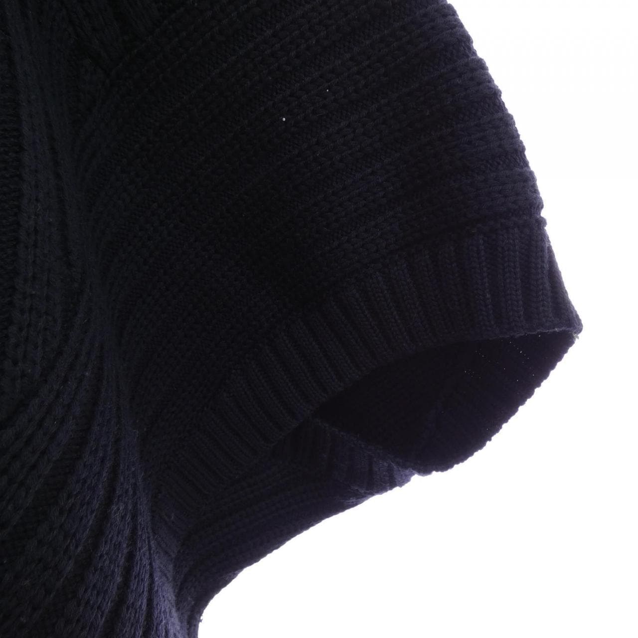 フェラガモ FERRAGAMO ケープ