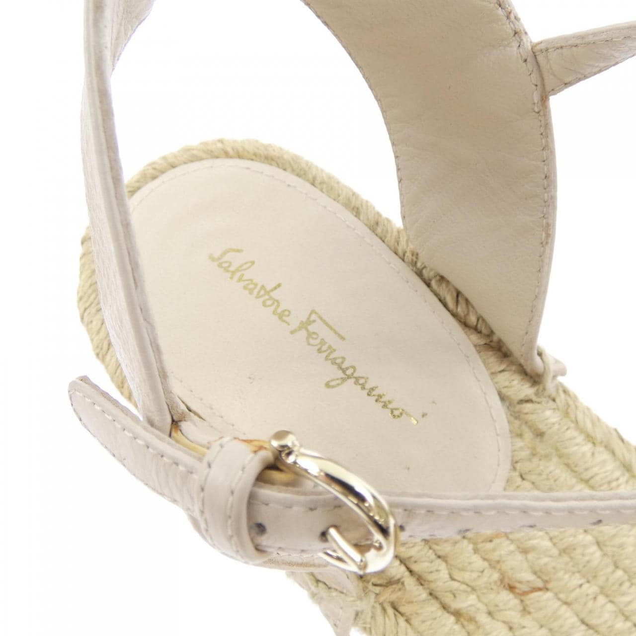 サルヴァトーレフェラガモ SALVATORE FERRAGAMO サンダル