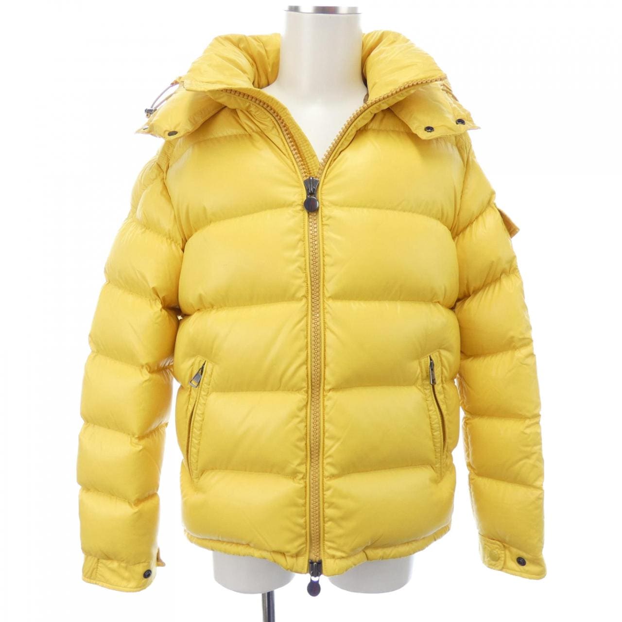 モンクレール MONCLER ダウンジャケット