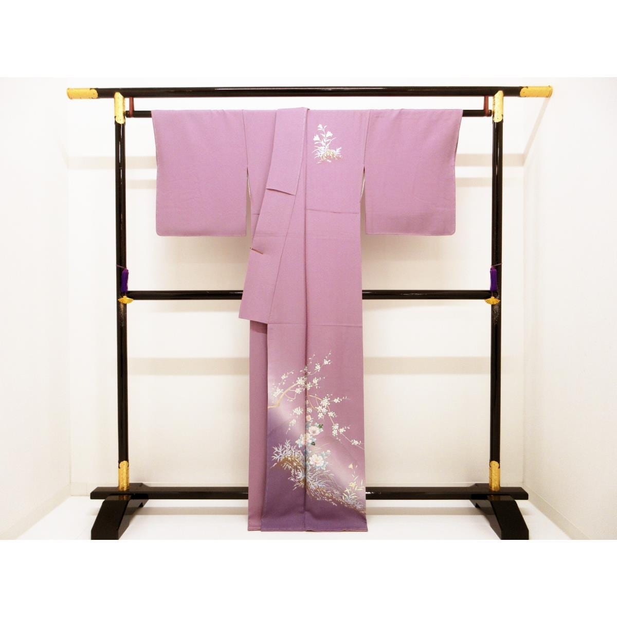 [Unused items] Visiting Kimono by Fujimoto Takashi with Mother-of-Pearl and Gold Yuzen