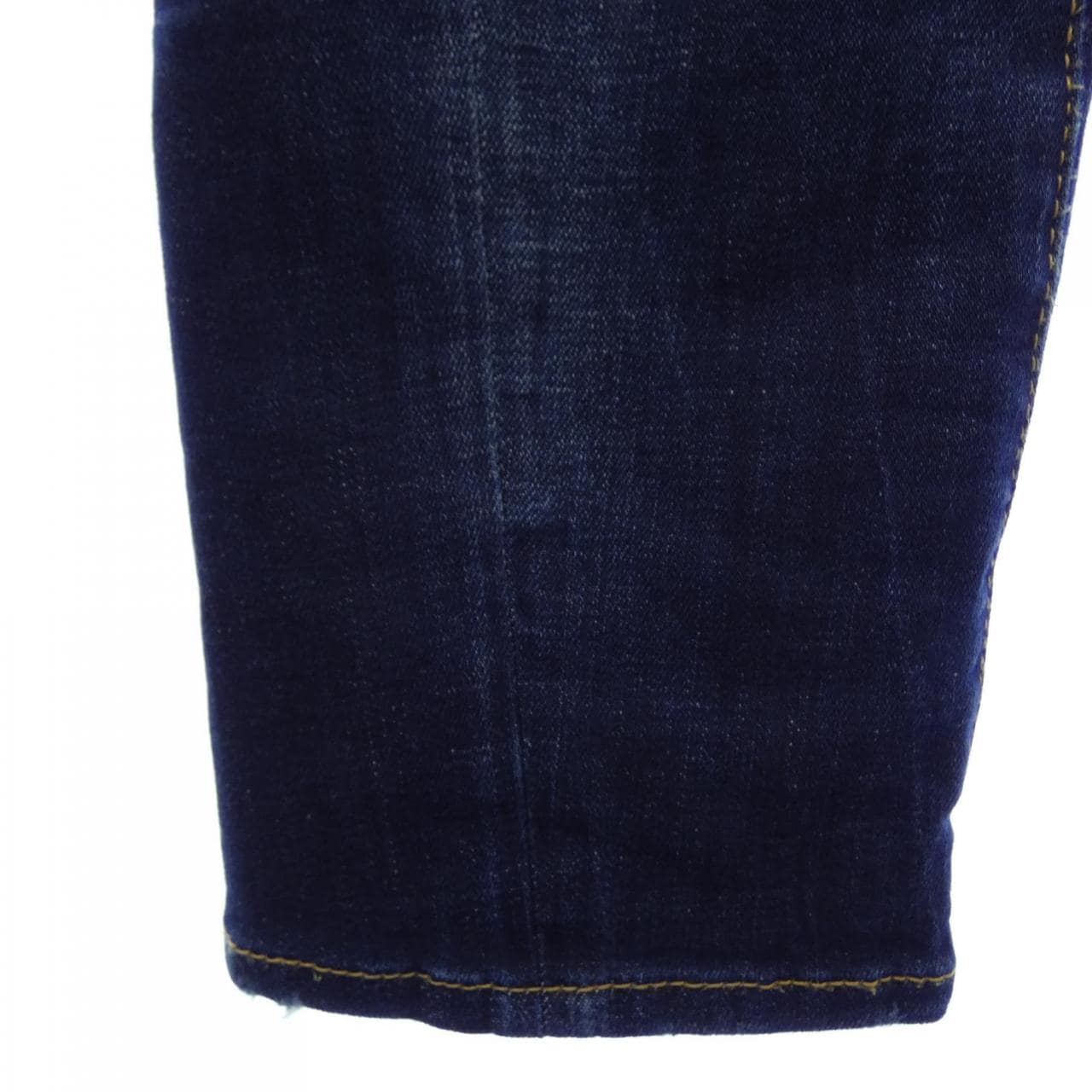 ディースクエアード DSQUARED2 S74LB1495 ジーンズ