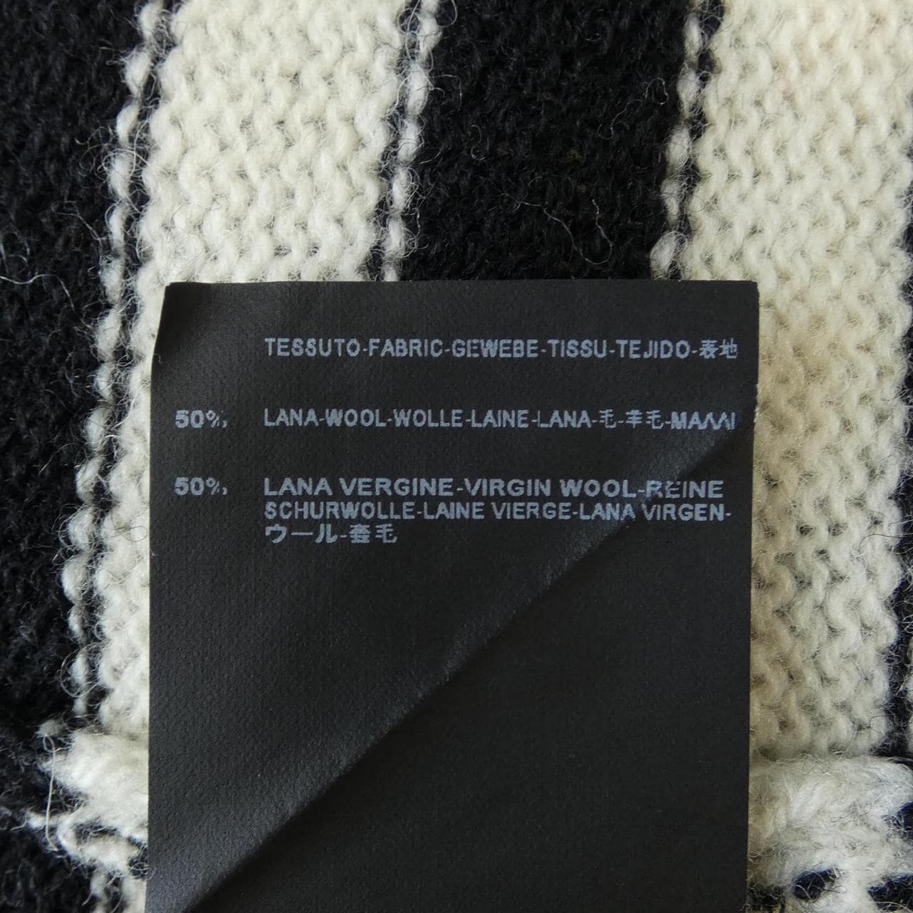 サンローラン SAINT LAURENT 390409 Y1JN1 ニット
