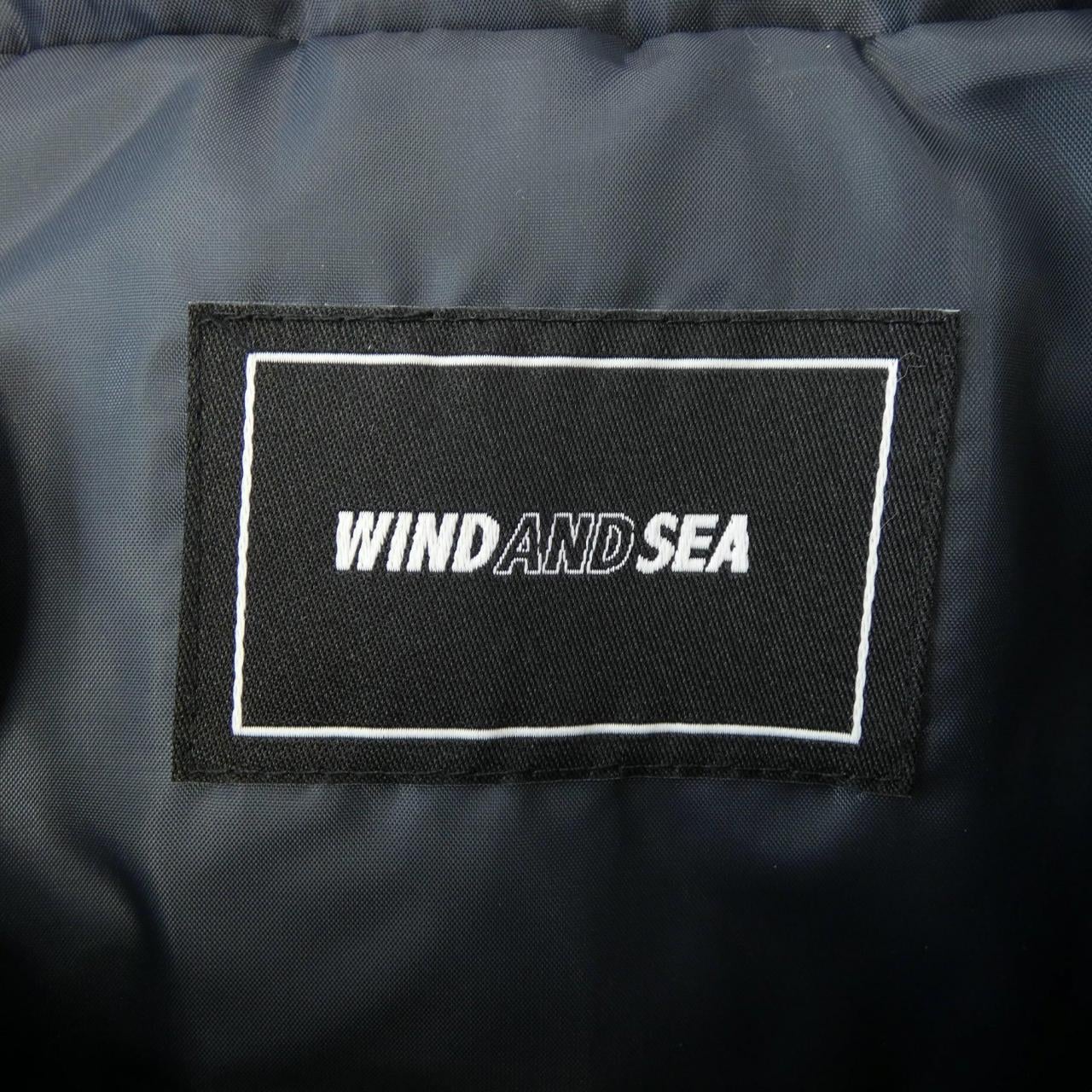 ウィンダンシー WINDANDSEA ダウンジャケット