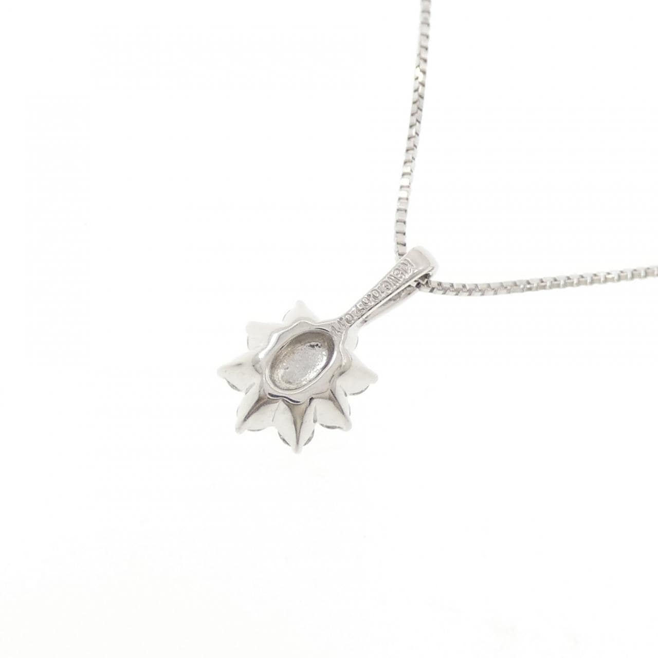 K18WG フラワー トルマリン ネックレス 0.07CT