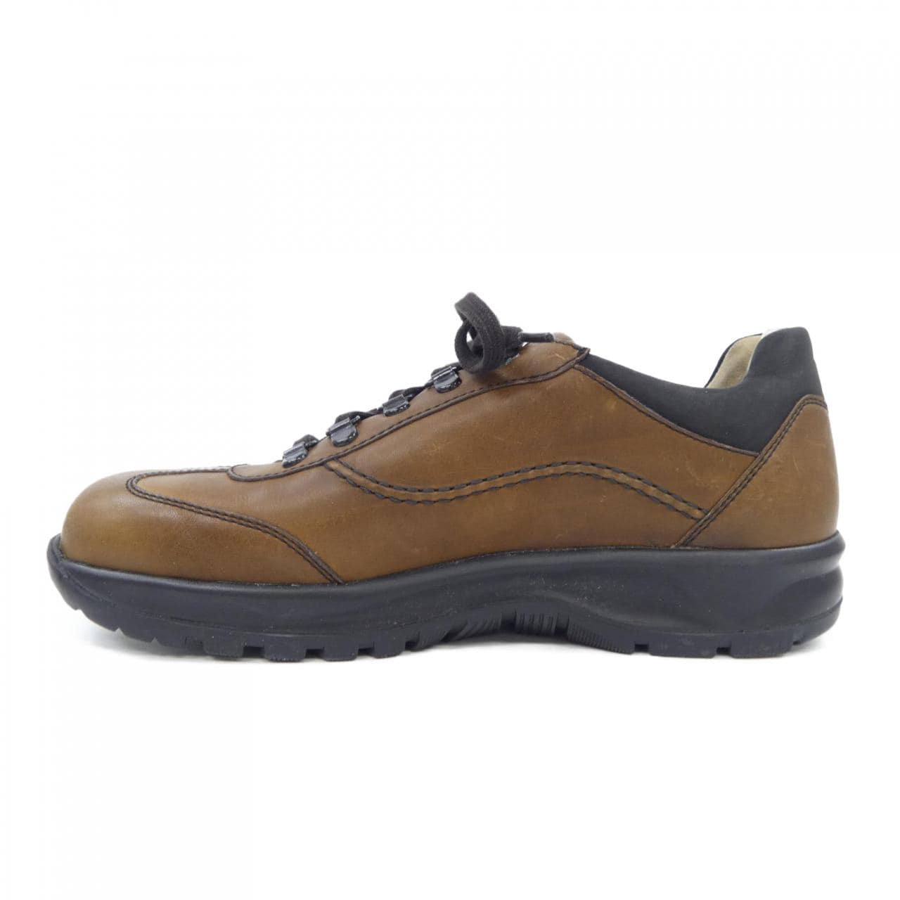FINN COMFORT スニーカー