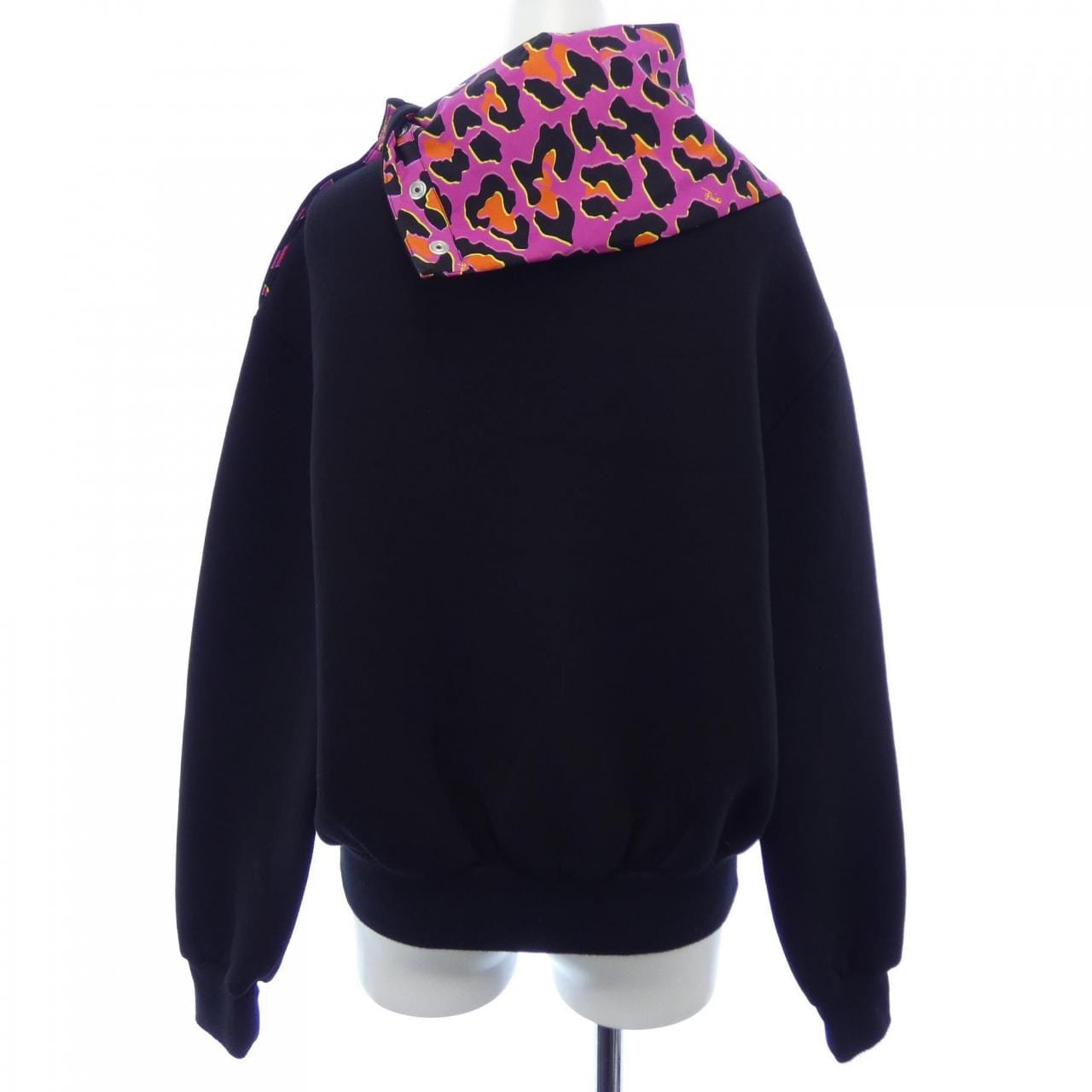 エミリオプッチ EMILIO PUCCI トップス