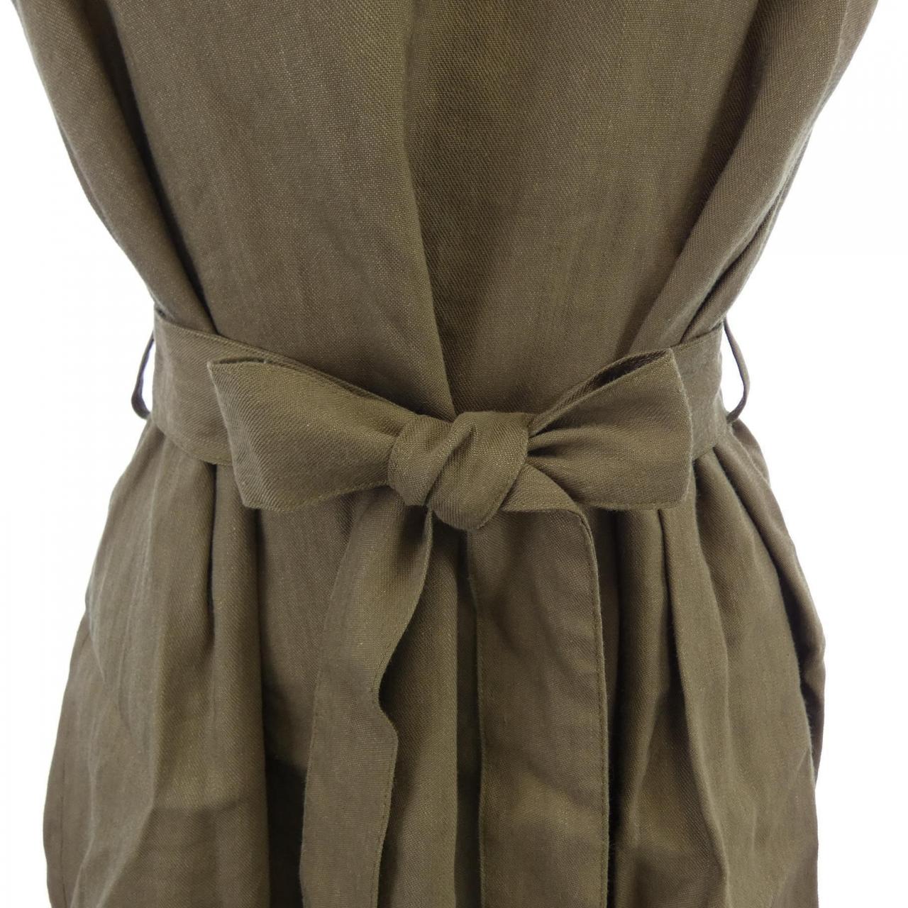 アクアスキュータム Aquascutum ワンピース