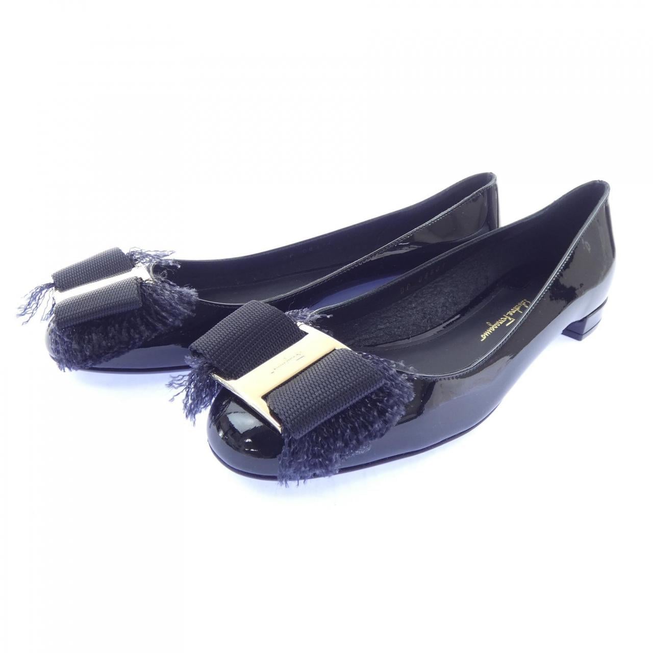 サルヴァトーレフェラガモ SALVATORE FERRAGAMO フラットシューズ
