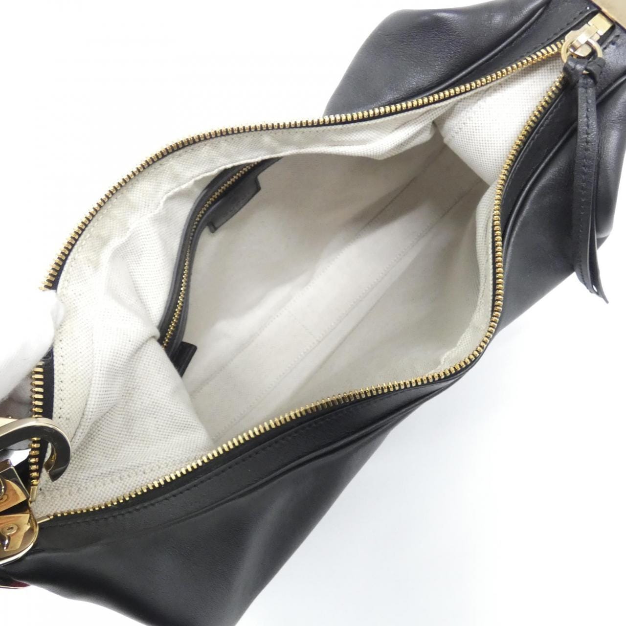 グッチ ATTACHE 702823 UXWBG ショルダーバッグ