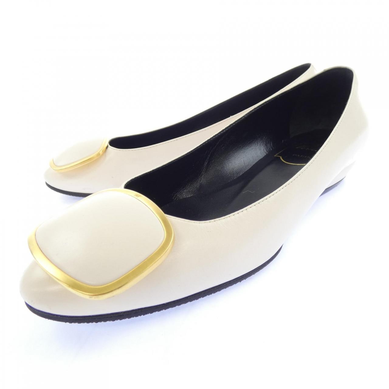 ロジェヴィヴィエ ROGER VIVIER パンプス