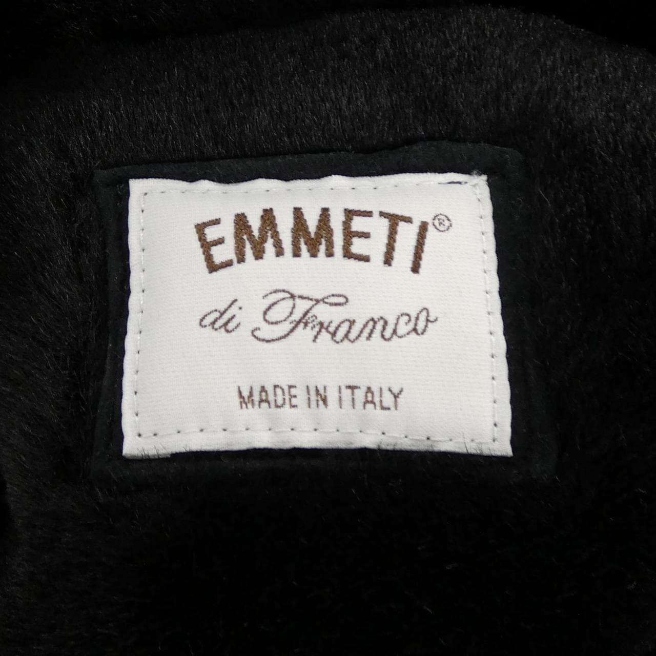 エンメティ EMMETI ダウンジャケット
