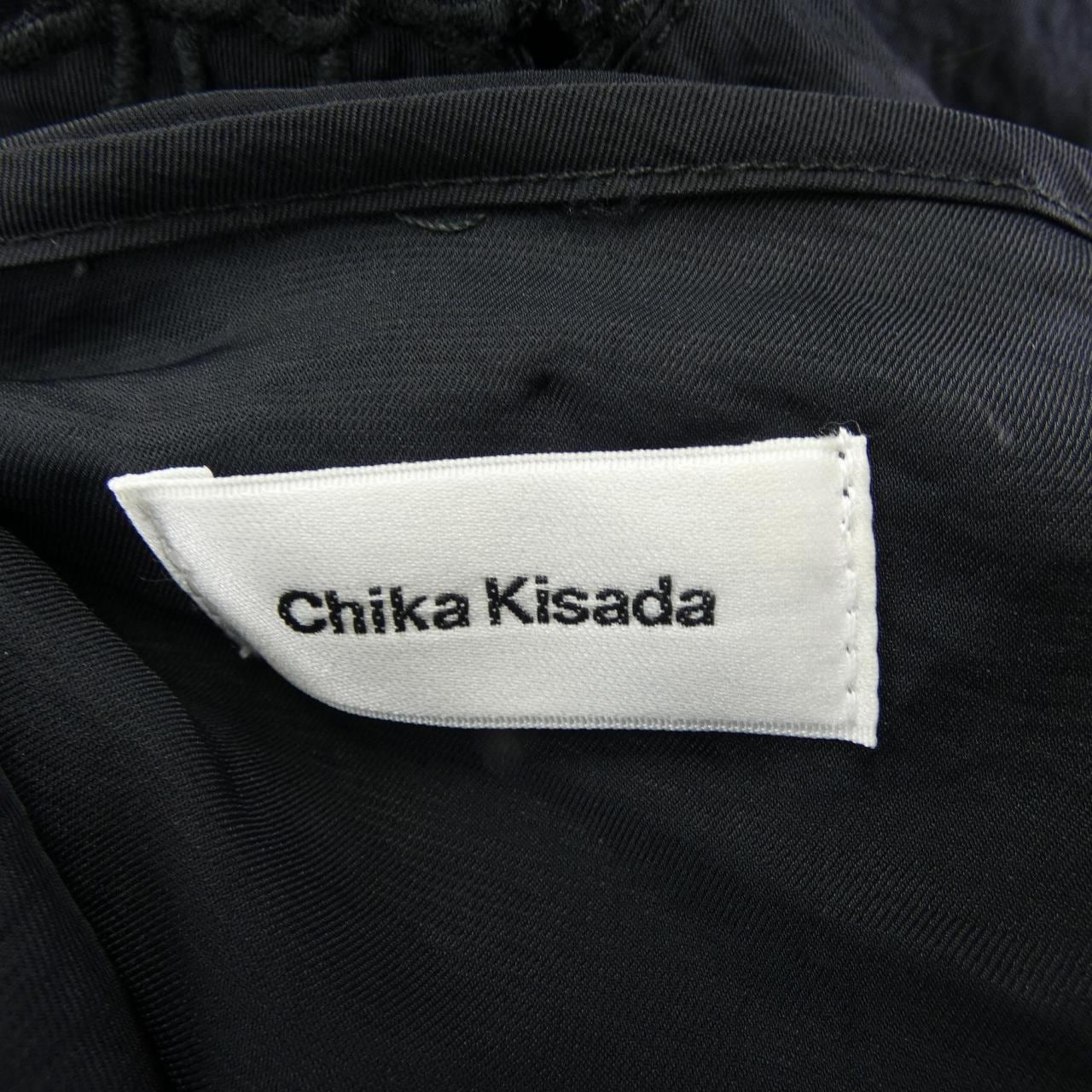CHIka kisida トップス