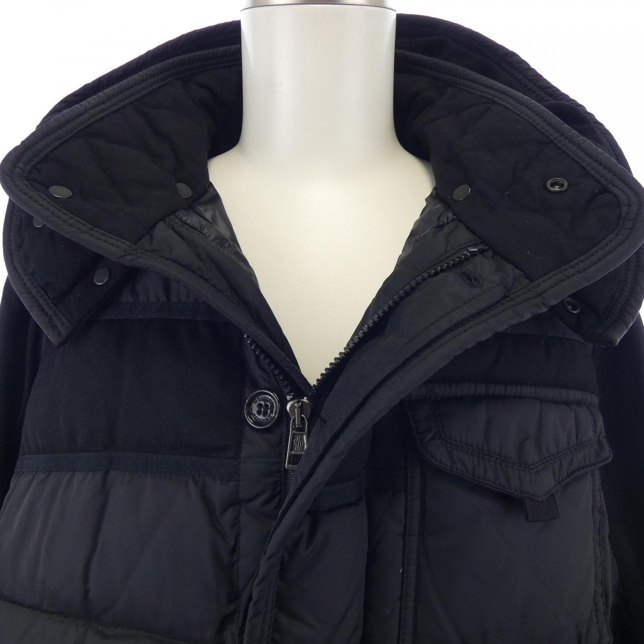 モンクレール MONCLER ダウンジャケット