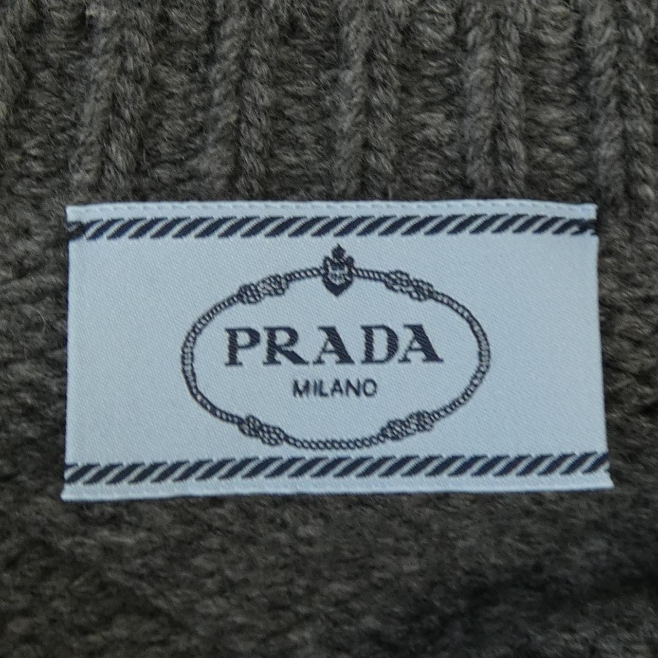 プラダ PRADA トライアングルロゴ P24T1M S222 114J ニット