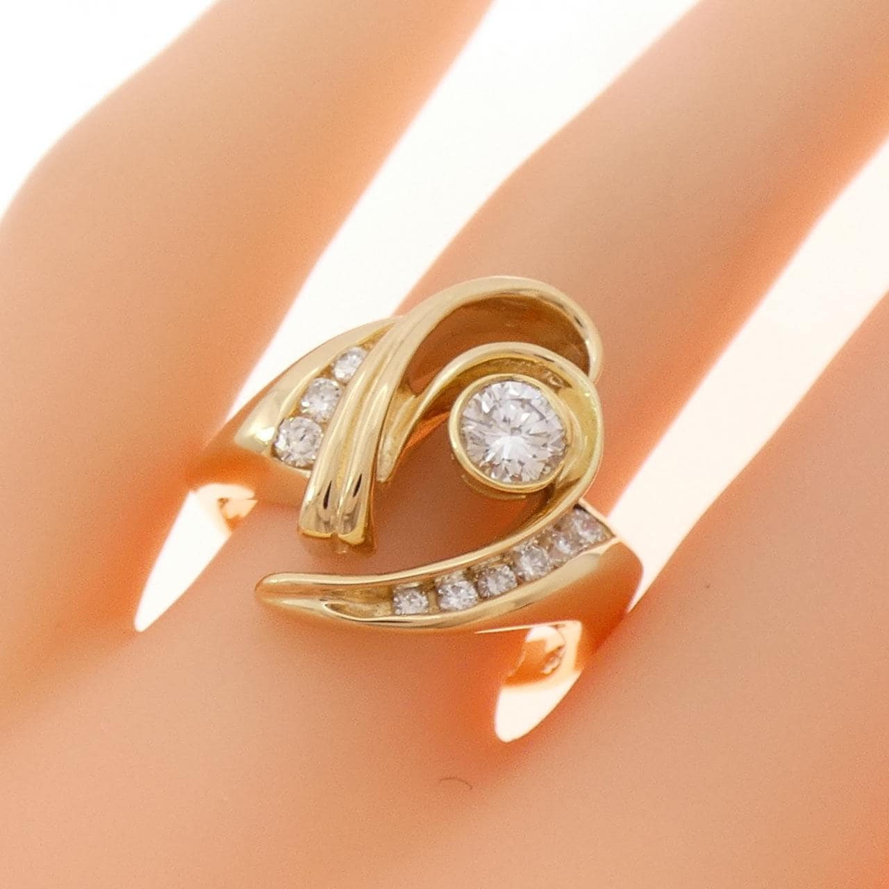 18KYG ダイヤモンド リング 0.32CT