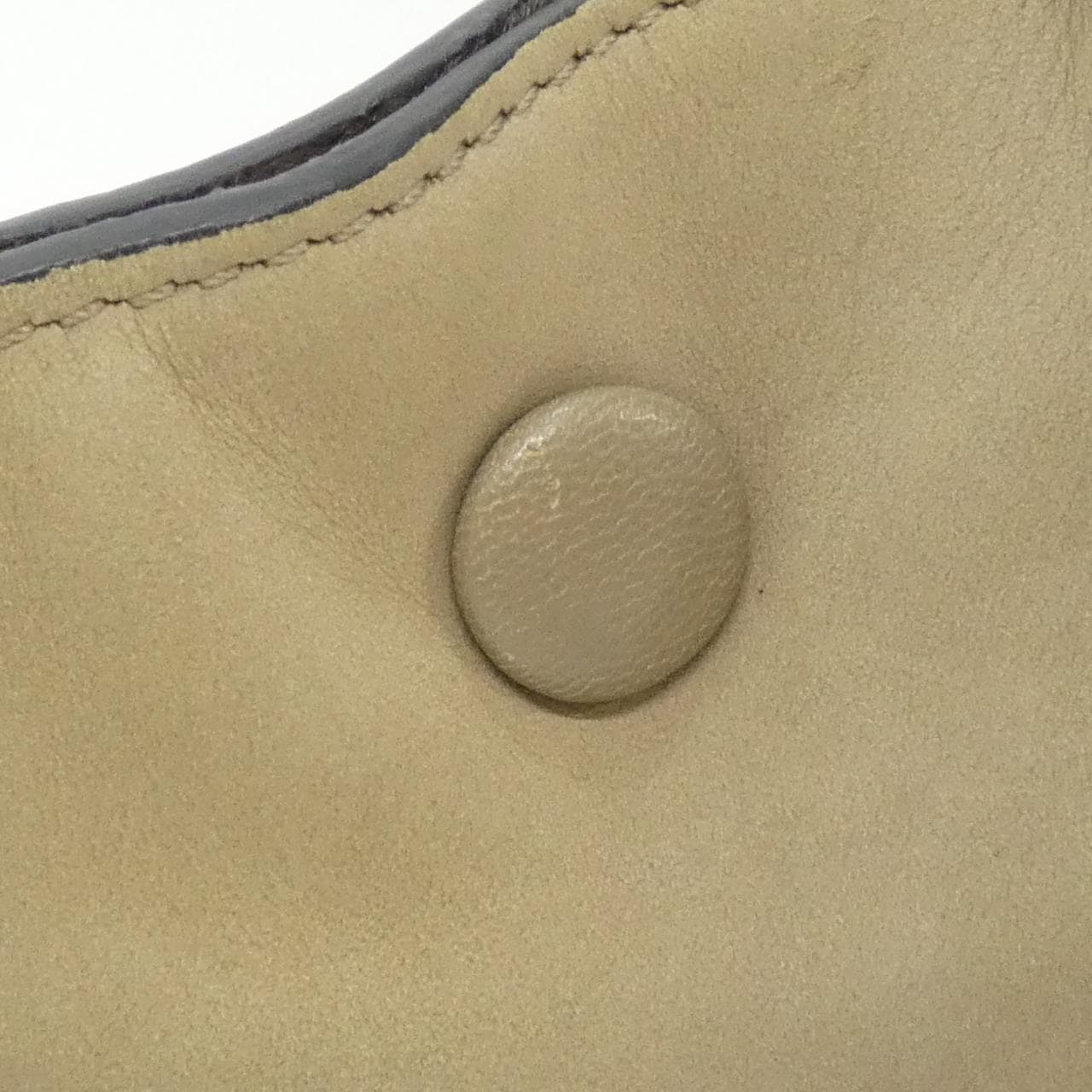 セリーヌ スモール トラペーズ 174683XDD バッグ