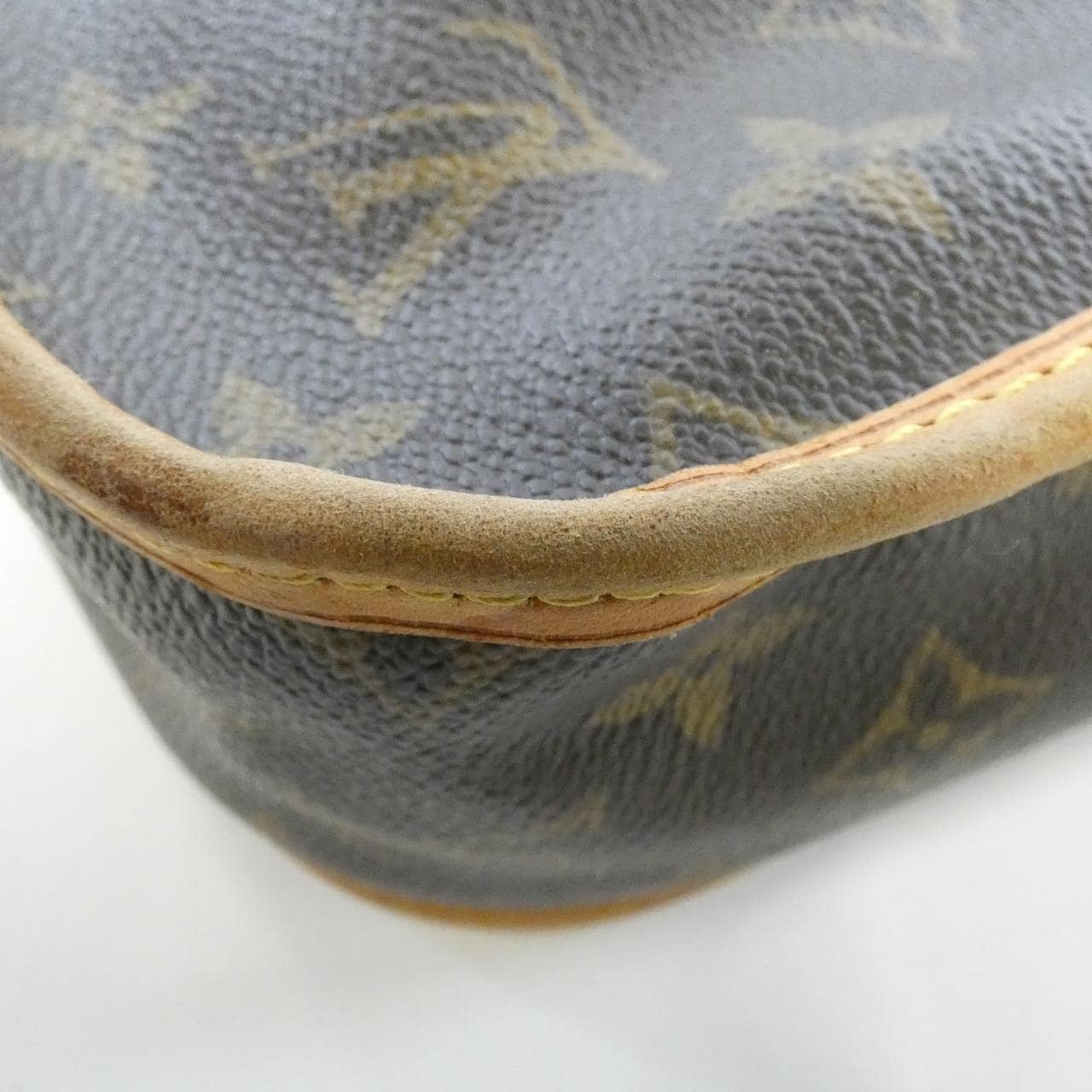 ルイヴィトン モノグラム メッセンジャー PM M40106 ショルダーバッグ