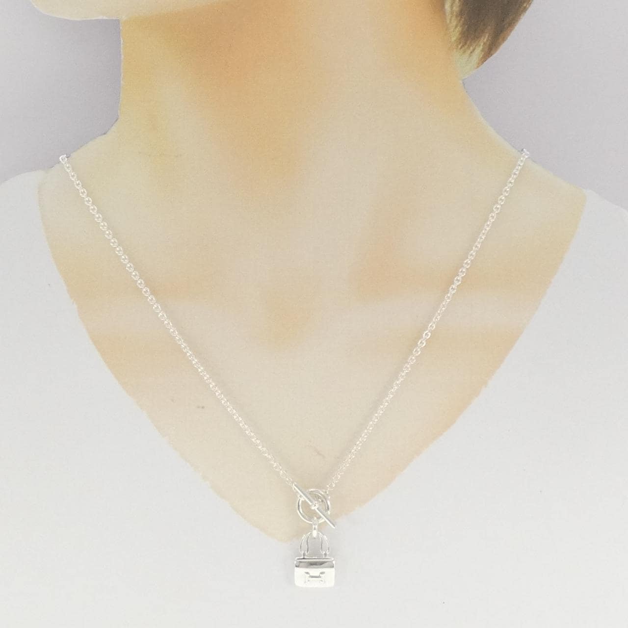 エルメス アミュレット コンスタンス ネックレス