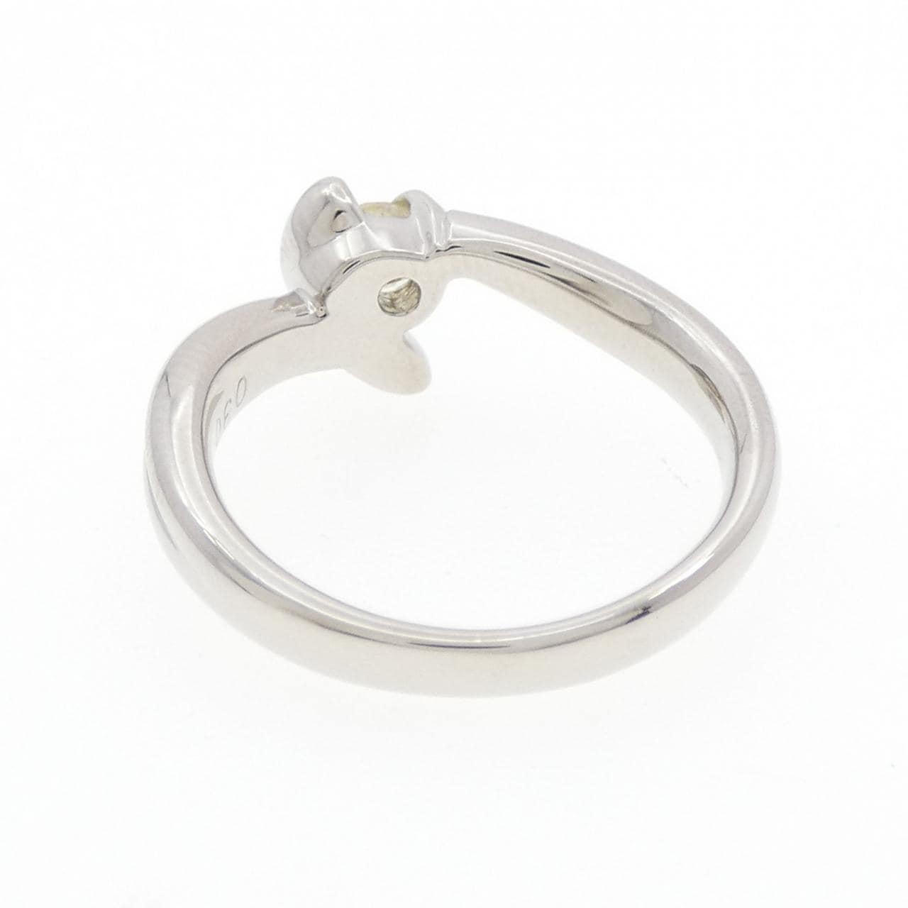 PT900 ダイヤモンド リング 0.305CT