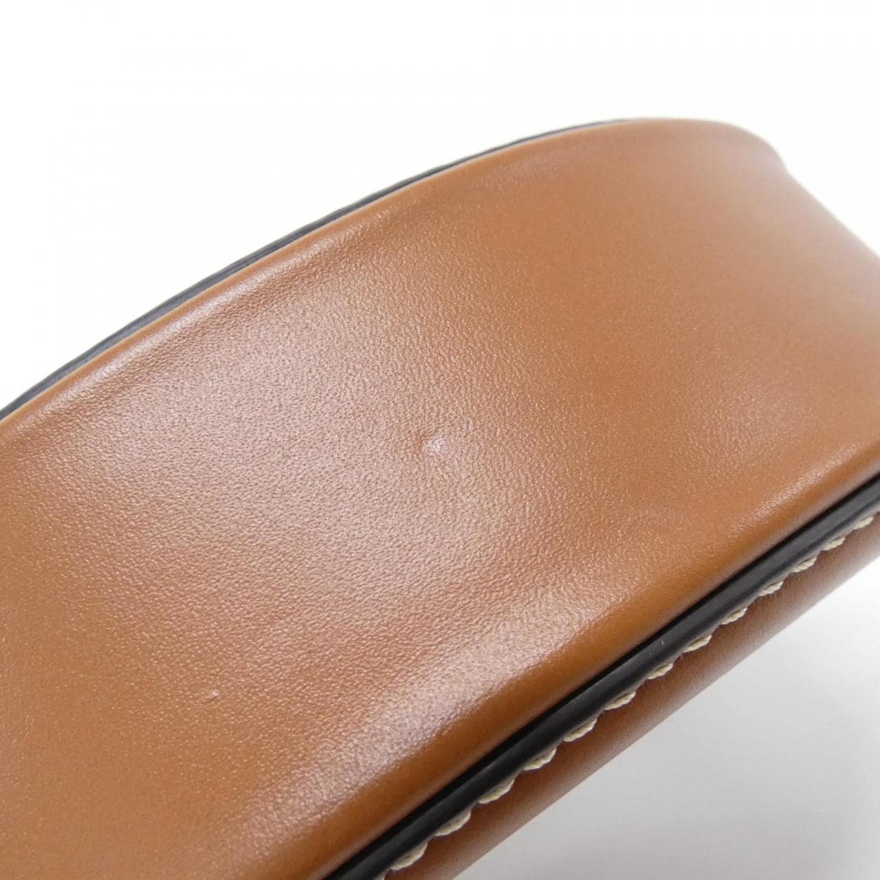 セリーヌ クロス ボディ オーバル パース 10I703DPQ ショルダーバッグ