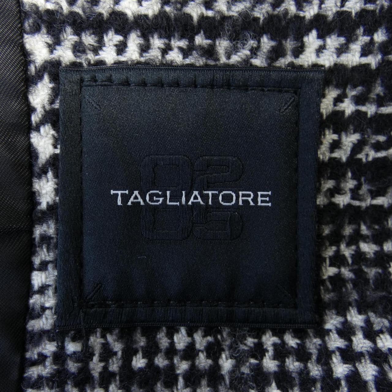 タリアトーレ TAGLIATORE コート