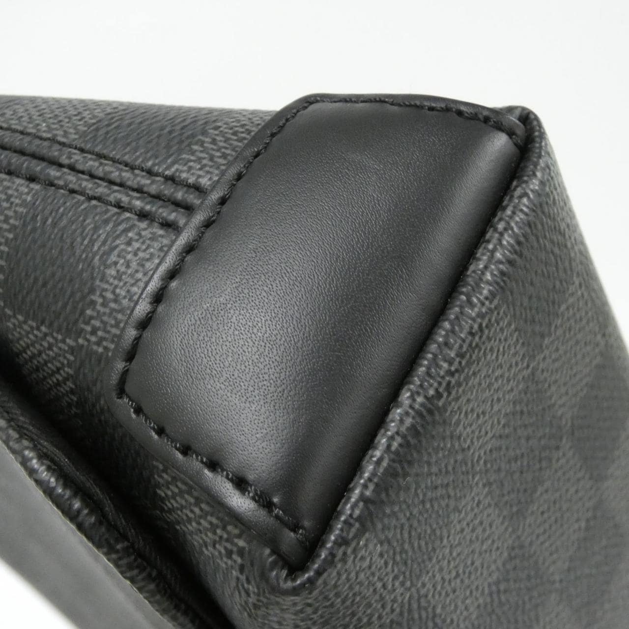 ルイヴィトン ダミエ グラフィット ディストリクト PM N40349 ショルダーバッグ