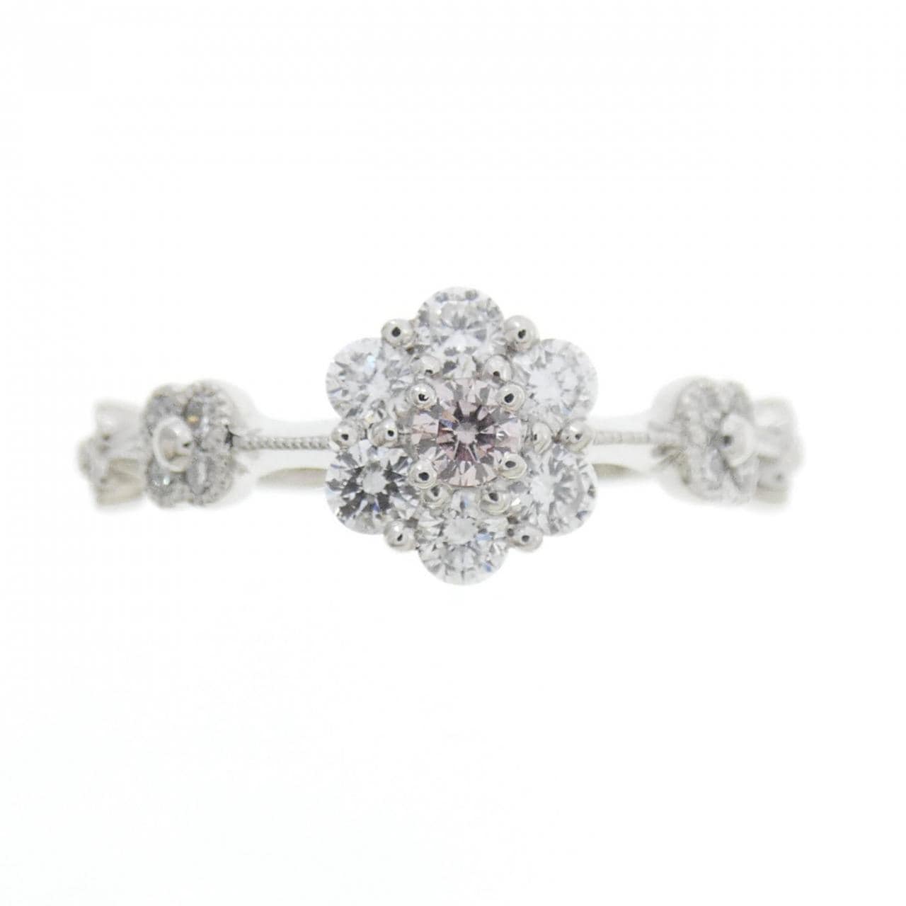 PT900 フラワー ダイヤモンド リング 0.55CT