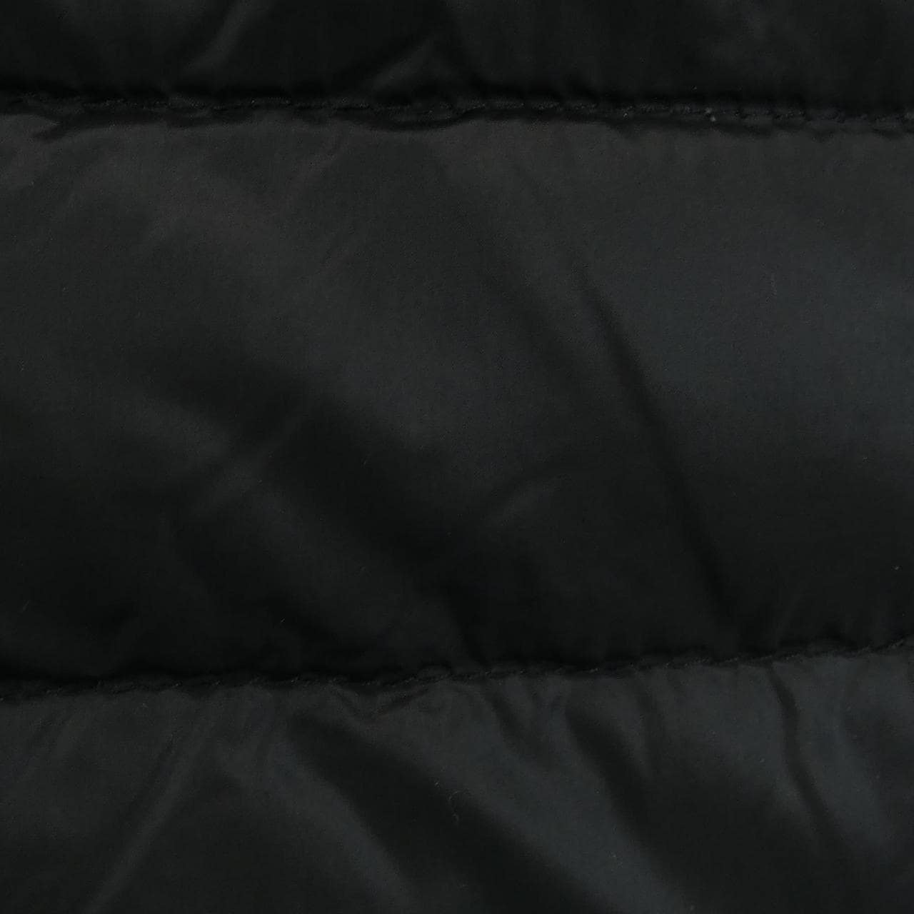 モンクレール MONCLER ダウンジャケット