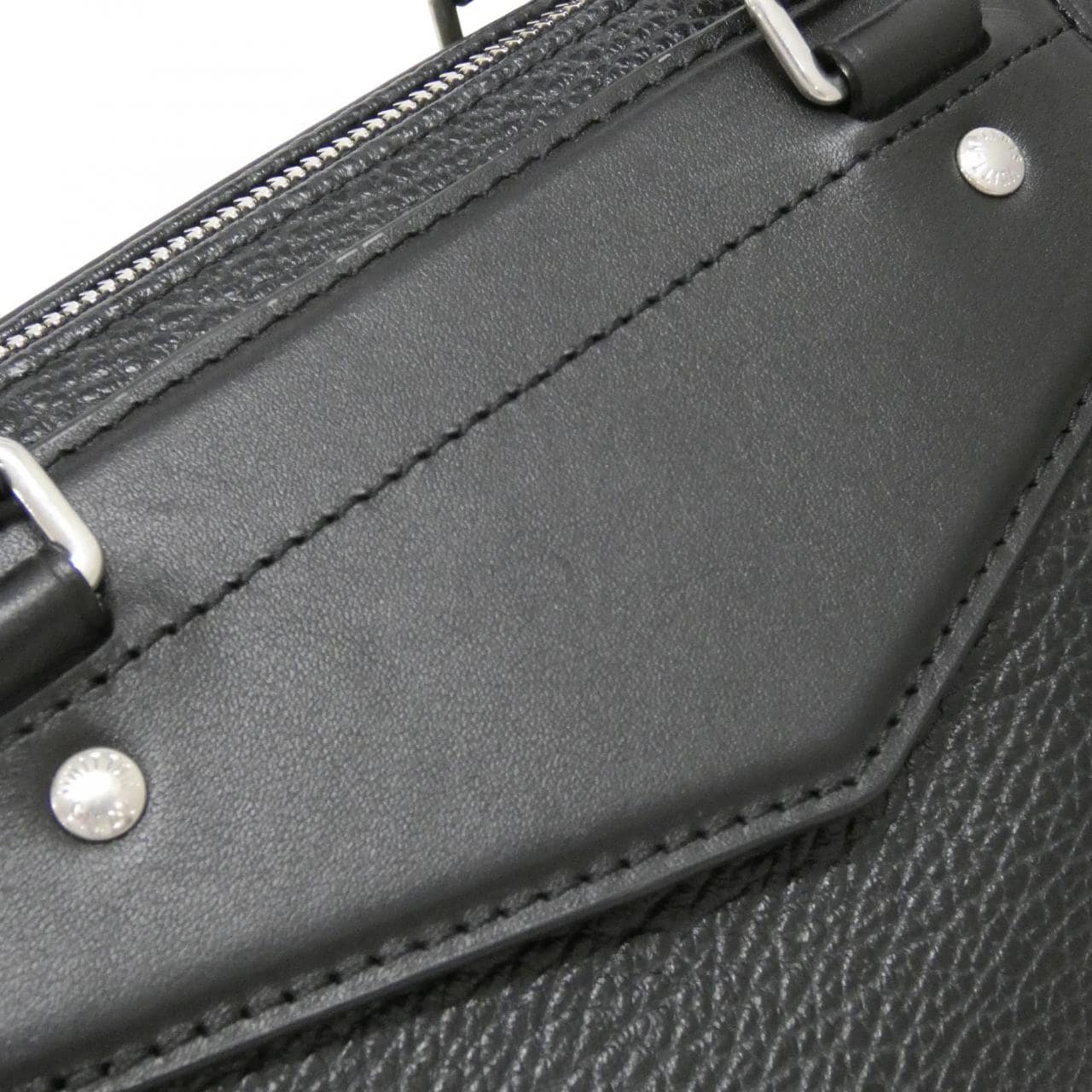 LOUIS VUITTON LV Biker MM M14700 包