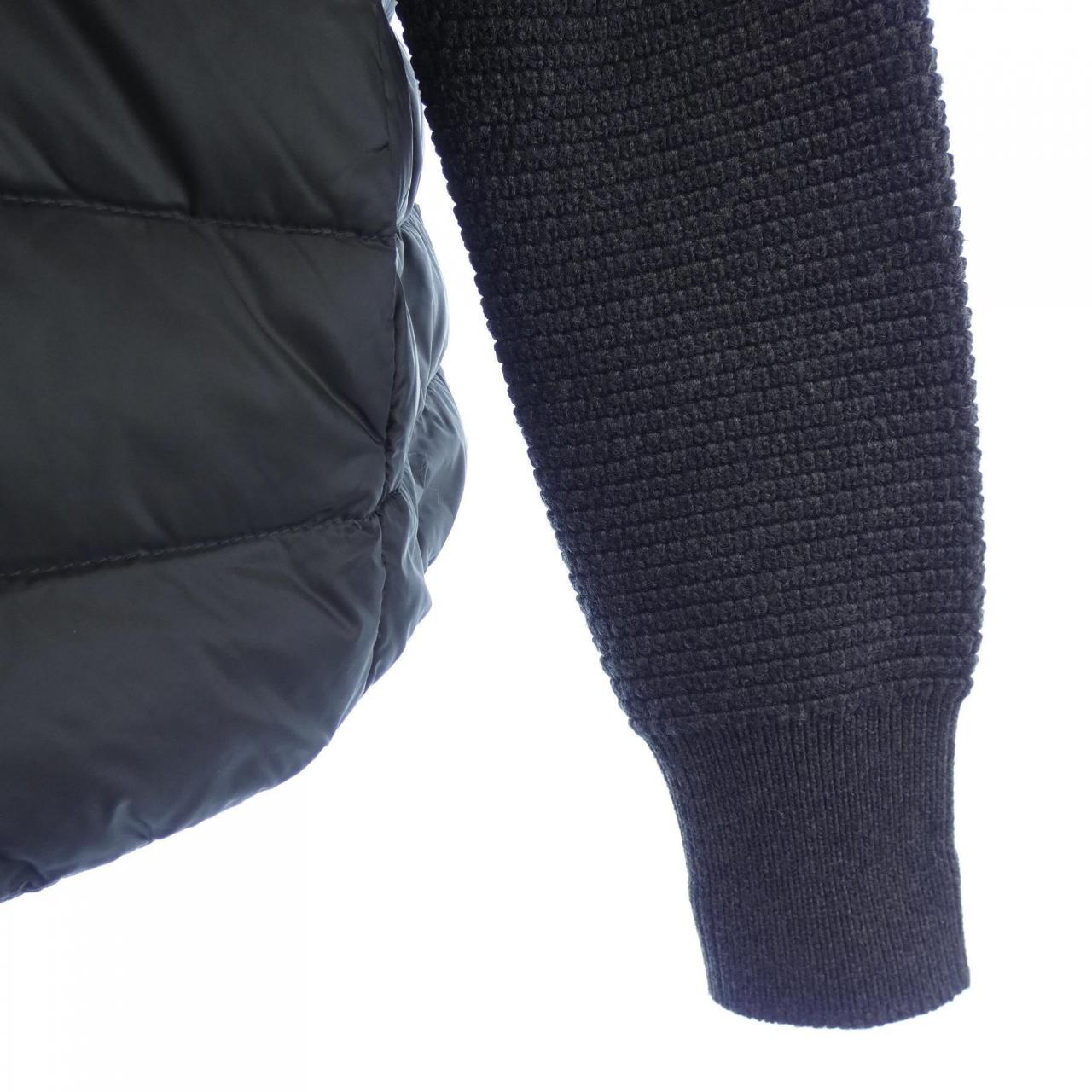 MONCLER蒙克勒20939453400羽絨外套