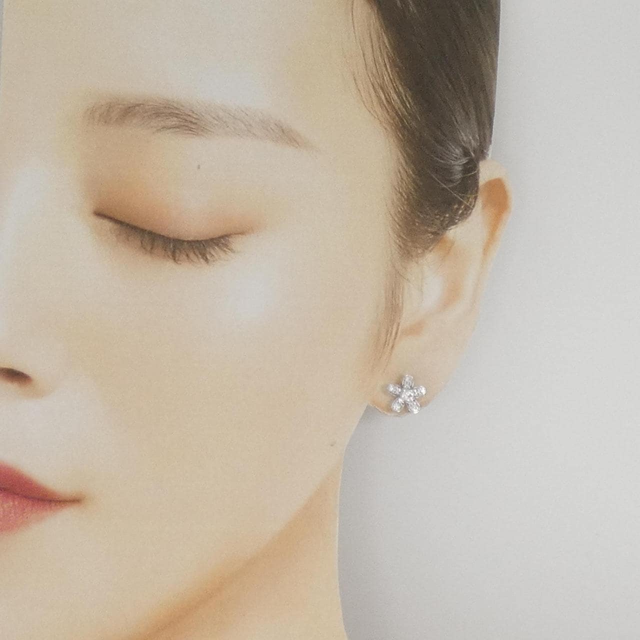 ヴァンクリーフ&アーペル ソクラテス ピアス