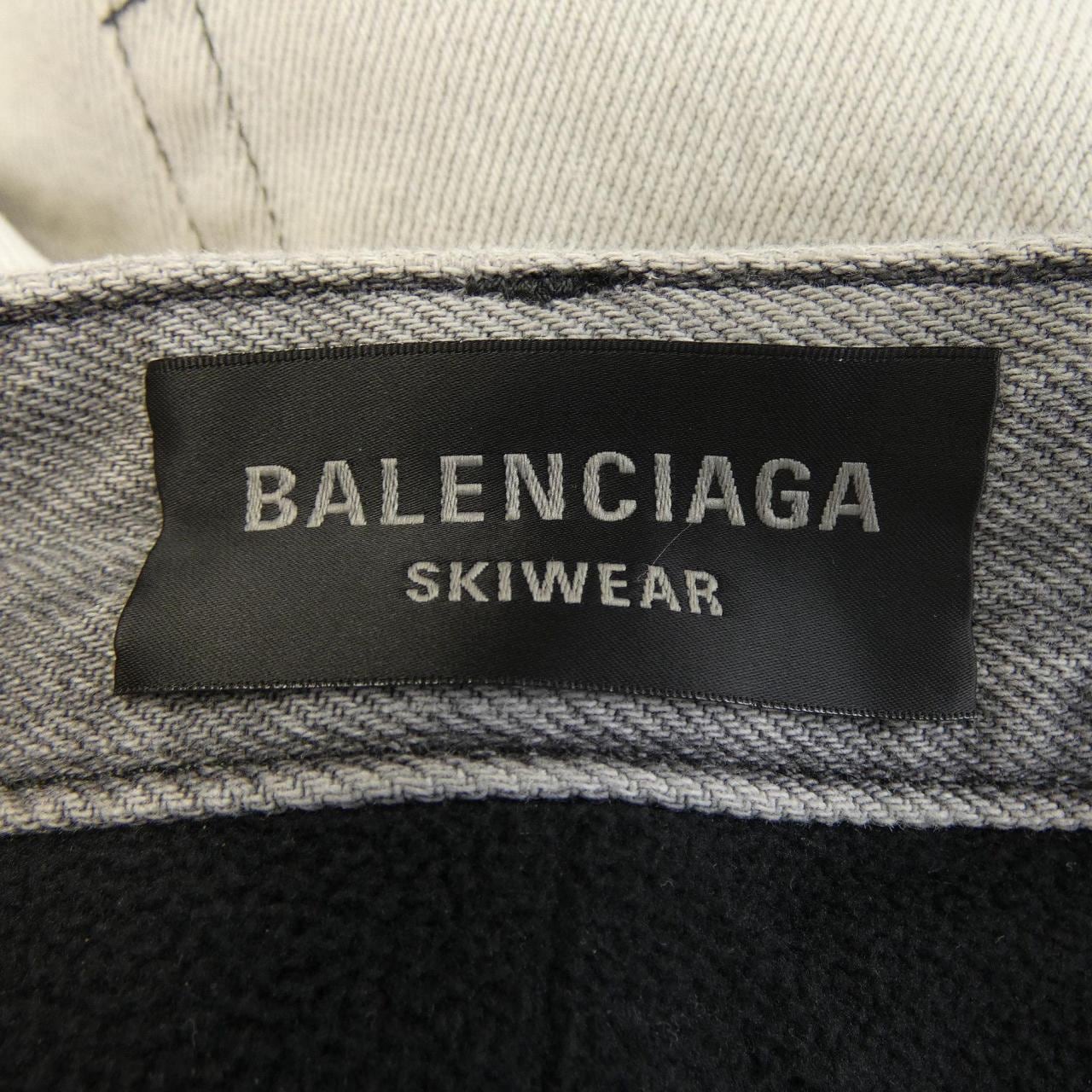 バレンシアガ BALENCIAGA SKIWEAR 774196 TRW54 ジーンズ