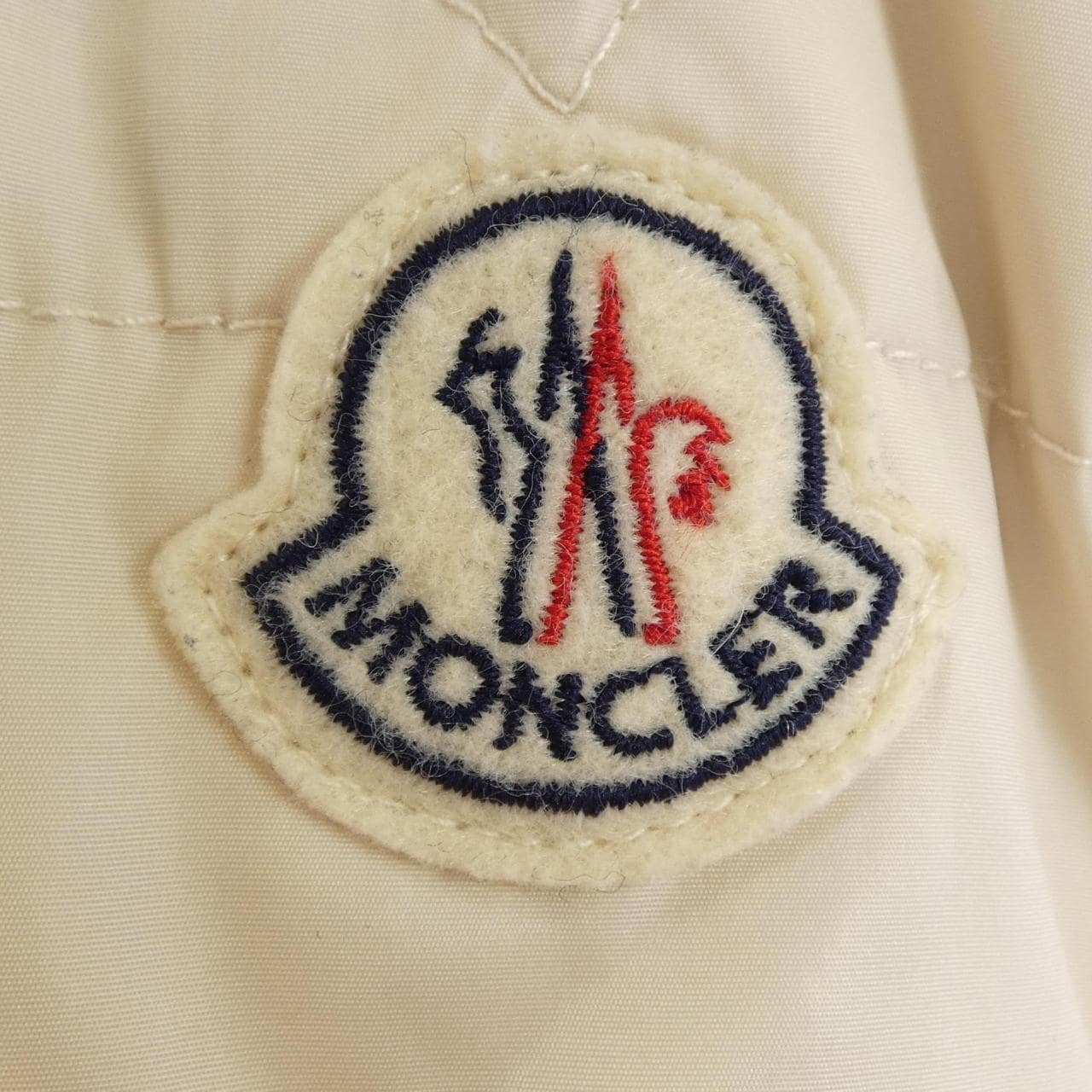 モンクレール MONCLER SERRE ダウンジャケット