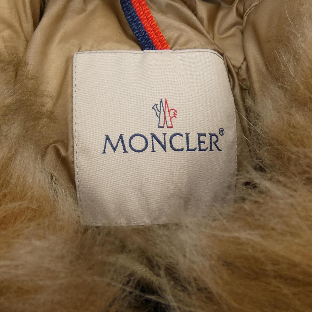 モンクレール MONCLER ダウンジャケット