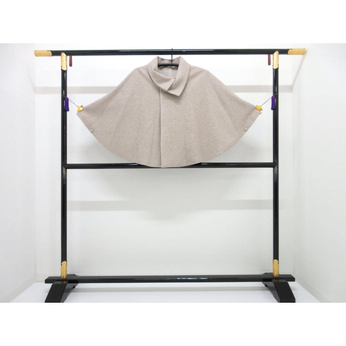 【新品】ケープ ニードルパンチニット