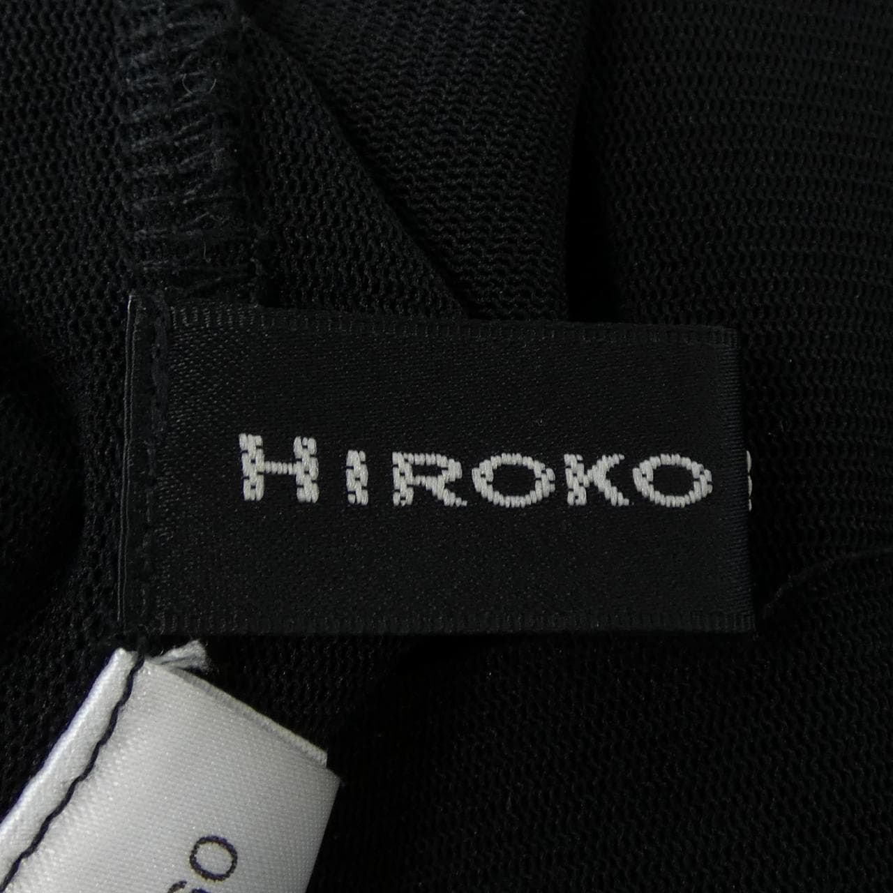 ヒロココシノ HIROKO KOSHINO トップス