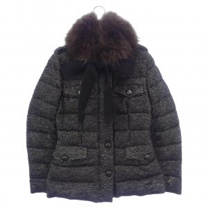 モンクレール MONCLER ダウンジャケット