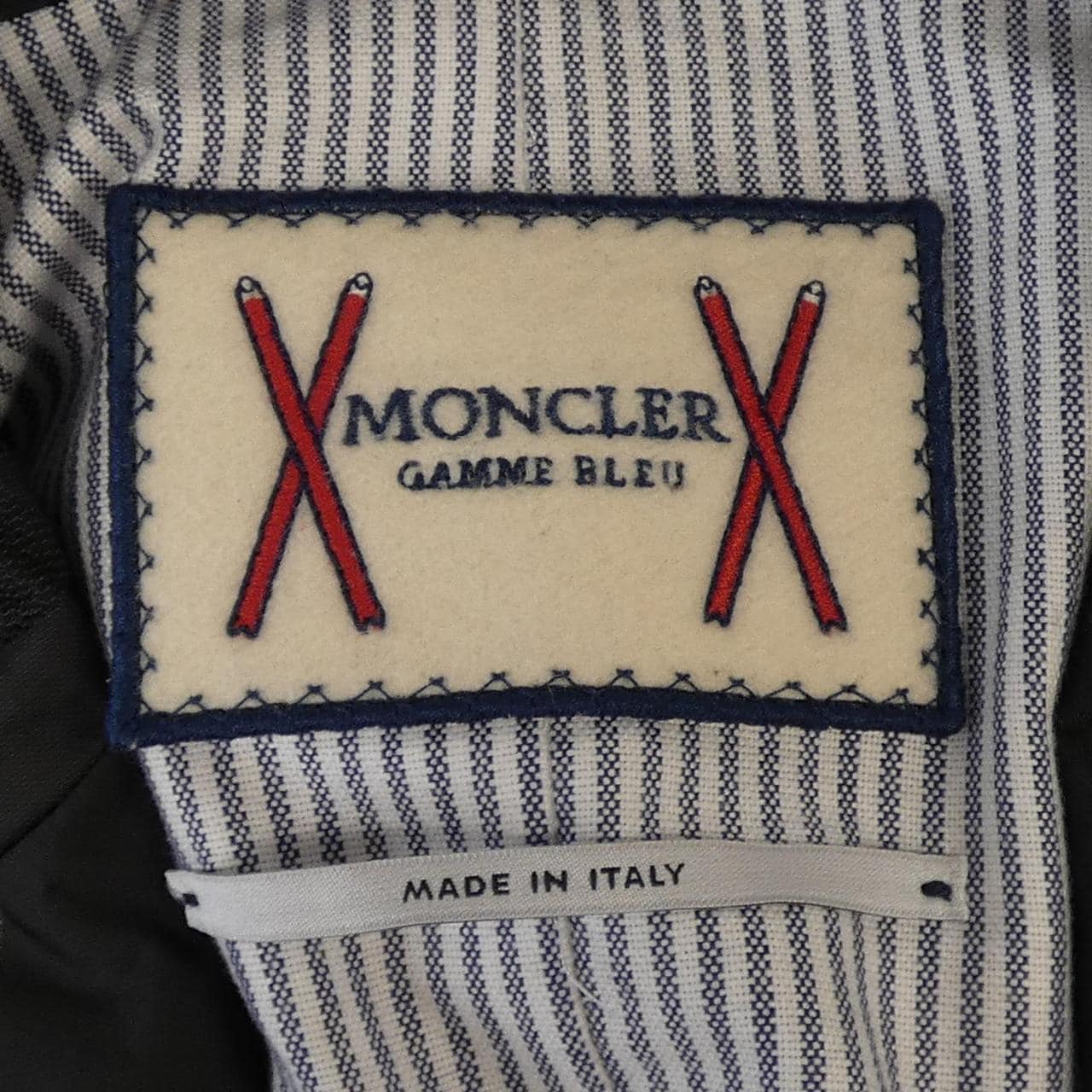 モンクレールガムブルー MONCLER GAMMEBLEU ダウンジャケット