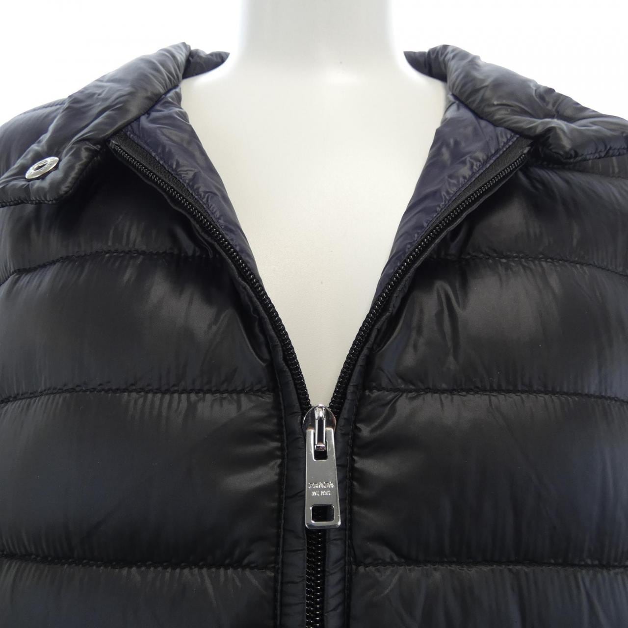 プラダ PRADA ダウンジャケット