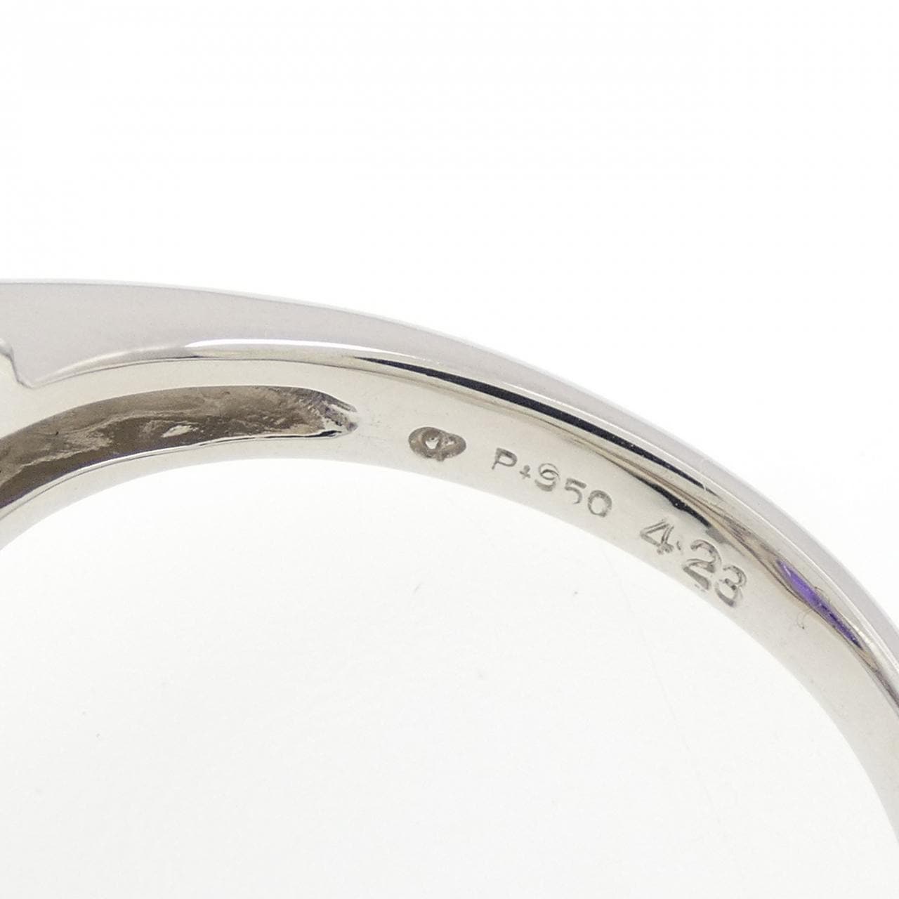 クレサンベール 合成サファイヤ リング 4.48CT