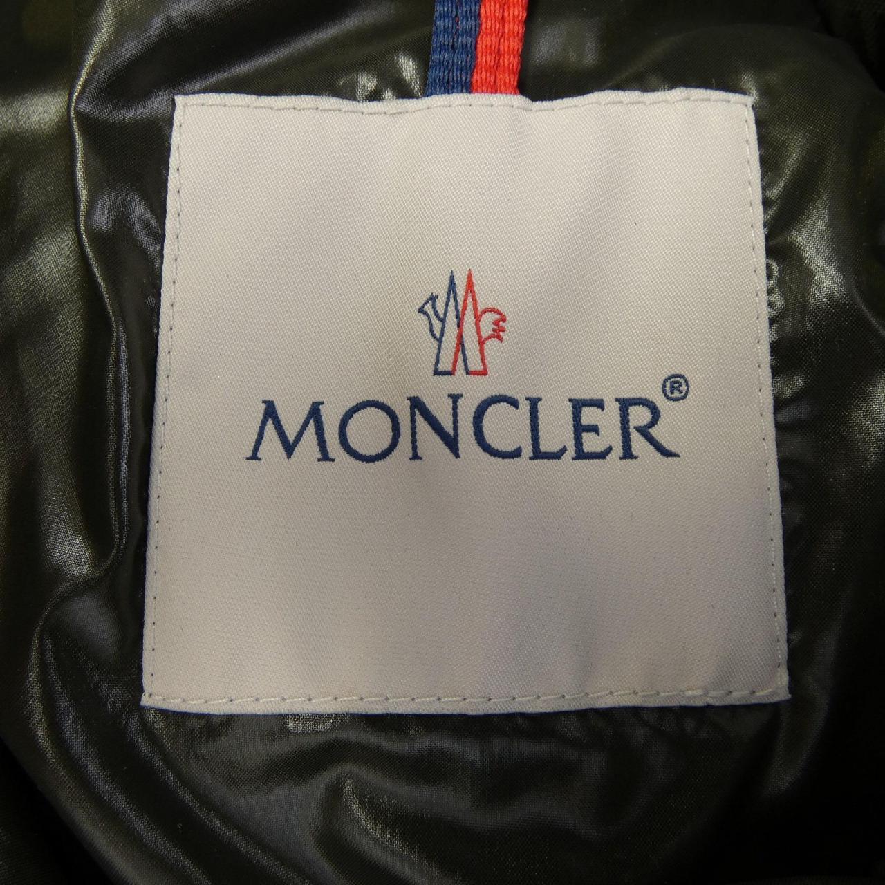 モンクレール MONCLER ダウンジャケット