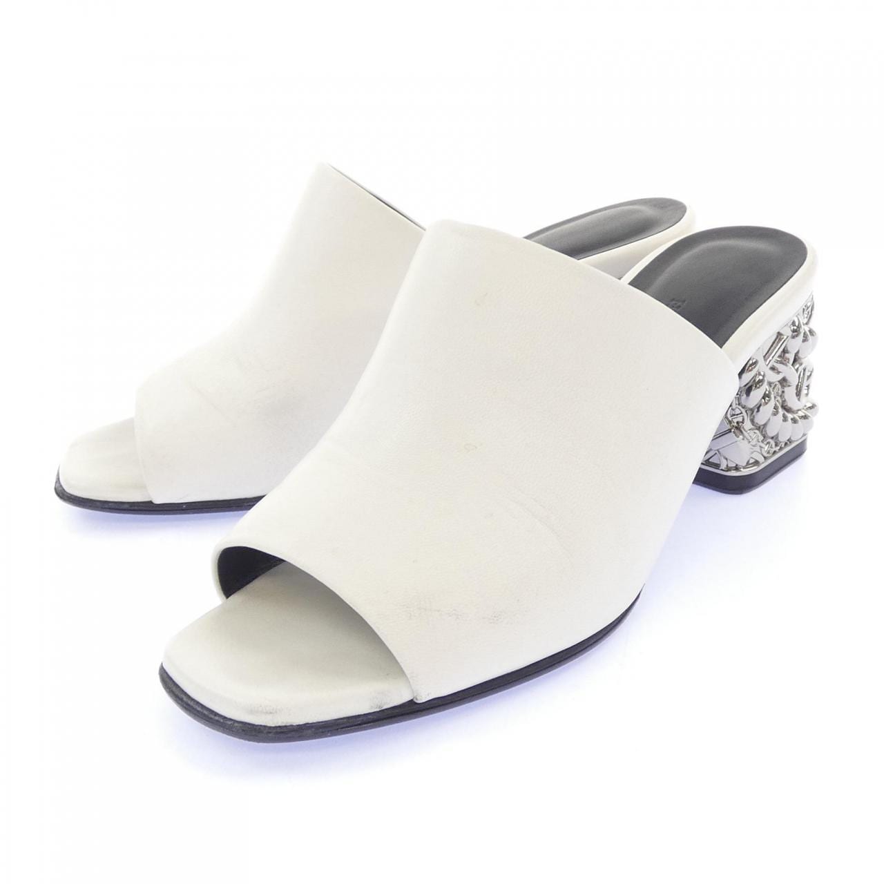 エルメス HERMES グロッシー60 GLOSSY60 シェーヌダンクル 231208Z サンダル