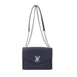 LOUIS VUITTON shoulder bag