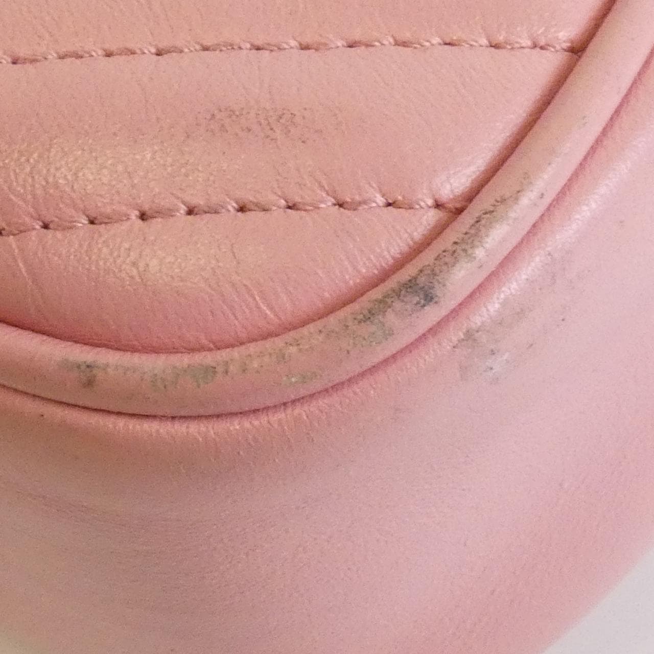 グッチ GG MARMONT 447632 DTD1Y ショルダーバッグ