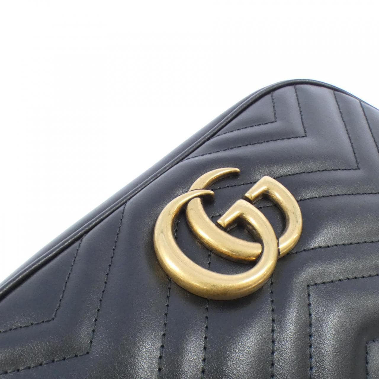 【新品】グッチ GG MARMONT 447632 DTD1T ショルダーバッグ